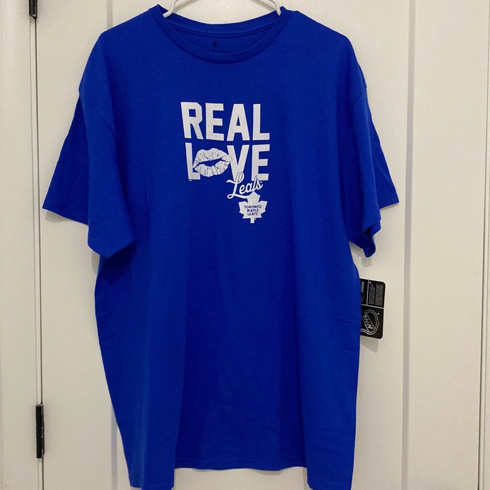 NWT NHL Toronto Maple Leafs “Real Love” T-shirt |Size XL Unisex